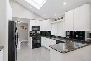 14 Penn Dr, Dix Hills, NY 11746 - Photo 11