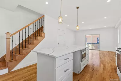 1014 Annadale Road, New York, NY 10312 - Photo 9