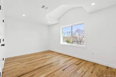 1014 Annadale Road, New York, NY 10312 - Photo 25
