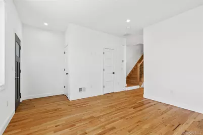 1014 Annadale Road, New York, NY 10312 - Photo 7