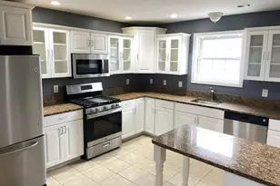 10 State St, Poughkeepsie, NY 12601 - Photo 3