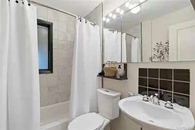 30 Semon Road, Huntington, NY 11743 - Photo 9