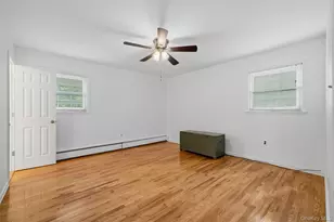 32 Clintonwood Dr, New Windsor, NY 12553 - Photo 13