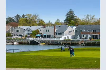 2848 Clubhouse Road, Merrick, NY 11566 - Photo 33