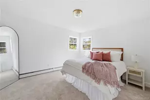 9 W 8th St, Ronkonkoma, NY 11779 - Photo 19