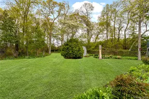 56 Lagoon Ct W, South Jamesport, NY 11901 - Photo 19