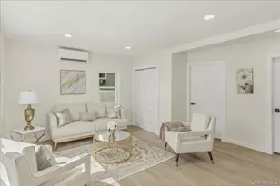 27 Landscape Dr, Wheatley Heights, NY 11798 - Photo 7
