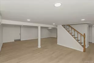 27 Landscape Dr, Wheatley Heights, NY 11798 - Photo 25