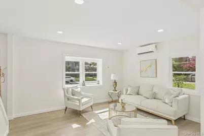 27 Landscape Drive, Wheatley Heights, NY 11798 - Photo 5