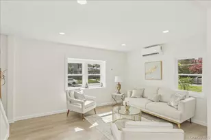 27 Landscape Dr, Wheatley Heights, NY 11798 - Photo 5