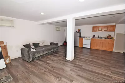 468 Keller Avenue, Elmont, NY 11003 - Photo 15
