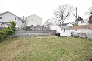 468 Keller Ave, Elmont, NY 11003 - Photo 17
