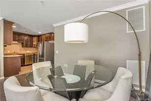 5 Hunter Dr, Central Islip, NY 11722 - Photo 7
