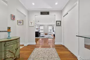 26 Hamilton Pl, Garden City, NY 11530 - Photo 3