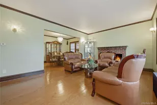 969 Gabriel Ave, Franklin Square, NY 11010 - Photo 7