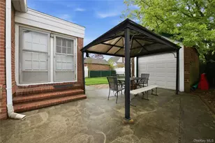 969 Gabriel Ave, Franklin Square, NY 11010 - Photo 35