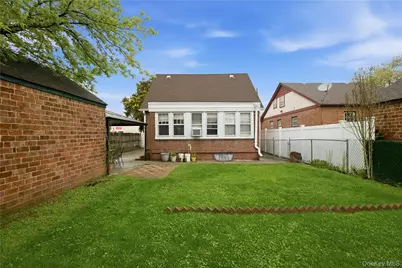 969 Gabriel Avenue, Franklin Square, NY 11010 - Photo 37