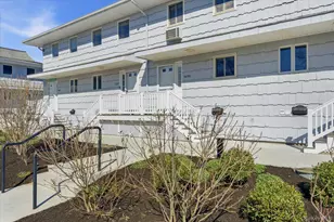 3039 Mitchell Rd, Westhampton Beach, NY 11978 - Photo 23