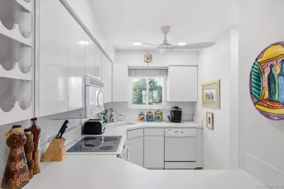 3039 Mitchell Road, Westhampton Beach, NY 11978 - Photo 11