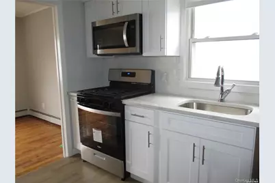 107 Mitchell Avenue #2nd Fl, Long Beach, NY 11561 - Photo 3