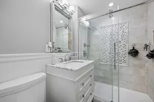 174 Semton Blvd, Franklin Square, NY 11010 - Photo 25
