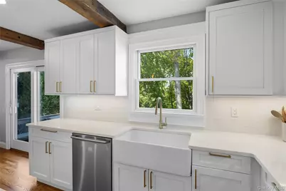 270 Nassau Road, Huntington, NY 11743 - Photo 19