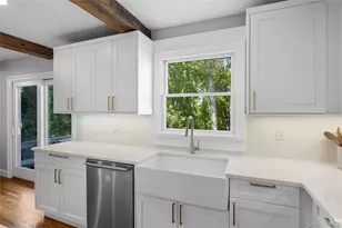270 Nassau Rd, Huntington, NY 11743 - Photo 19