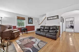 69 S Airmont Rd, Airmont, NY 10901 - Photo 7
