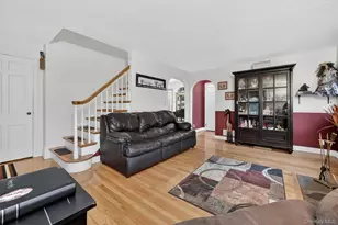 69 S Airmont Rd, Airmont, NY 10901 - Photo 5