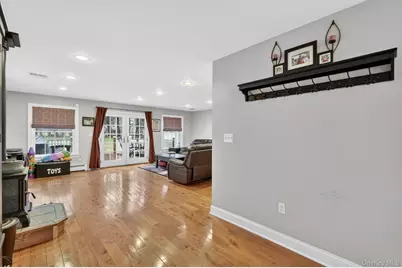 69 S Airmont Road, Airmont, NY 10901 - Photo 15
