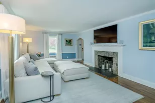 81 Huntington Rd, Garden City, NY 11530 - Photo 5