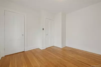 88 Coles Street, Glen Cove, NY 11542 - Photo 21