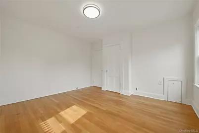 88 Coles Street, Glen Cove, NY 11542 - Photo 25