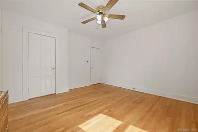 88 Coles Street, Glen Cove, NY 11542 - Photo 23
