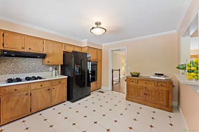 20 Cornell Drive, Hartsdale, NY 10530 - Photo 7