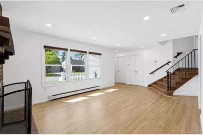27 Jane Drive, North Babylon, NY 11703 - Photo 15