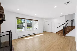 27 Jane Dr, North Babylon, NY 11703 - Photo 15