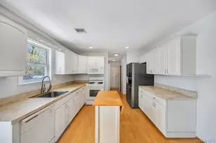 32 Prince Rd, Rocky Point, NY 11778 - Photo 9