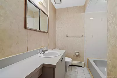 29 Croft Court, New York, NY 10306 - Photo 15