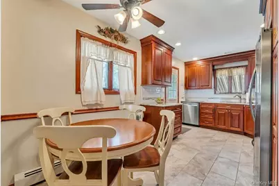 100 E Melrose Street, Valley Stream, NY 11580 - Photo 19
