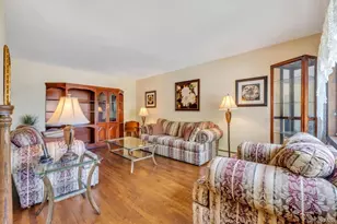 100 E Melrose St, Valley Stream, NY 11580 - Photo 13