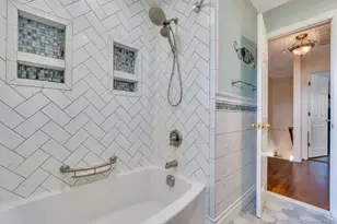 100 E Melrose St, Valley Stream, NY 11580 - Photo 35