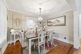 544 Lombardy Blvd, Brightwaters, NY 11718 - Photo 13