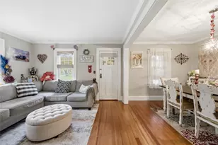 544 Lombardy Blvd, Brightwaters, NY 11718 - Photo 7