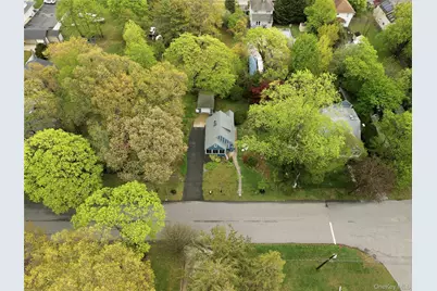 544 Lombardy Boulevard, Brightwaters, NY 11718 - Photo 29