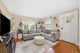 544 Lombardy Blvd, Brightwaters, NY 11718 - Photo 11