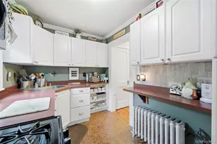 544 Lombardy Blvd, Brightwaters, NY 11718 - Photo 17