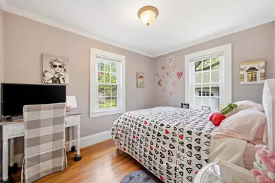 544 Lombardy Boulevard, Brightwaters, NY 11718 - Photo 27