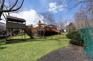 29 Serpentine Ln, Old Bethpage, NY 11804 - Photo 21
