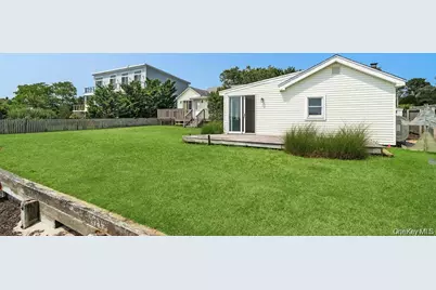 35 Gardners Lane, Hampton Bays, NY 11946 - Photo 3